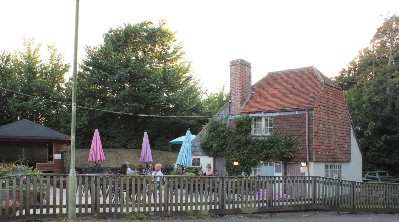 Monkey Brewhouse Otel Lymington Dış mekan fotoğraf