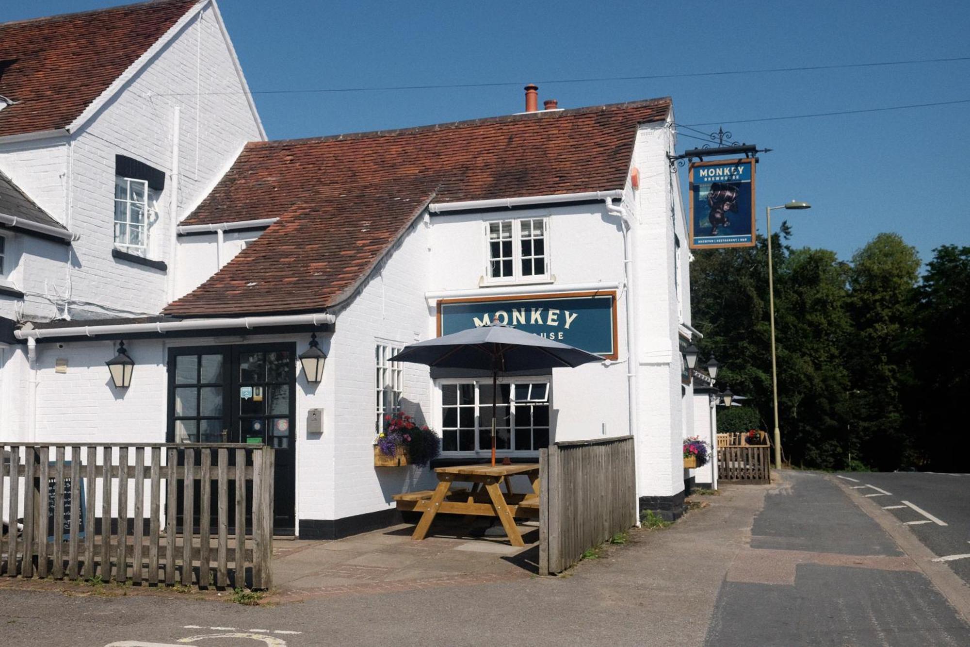Monkey Brewhouse Otel Lymington Dış mekan fotoğraf